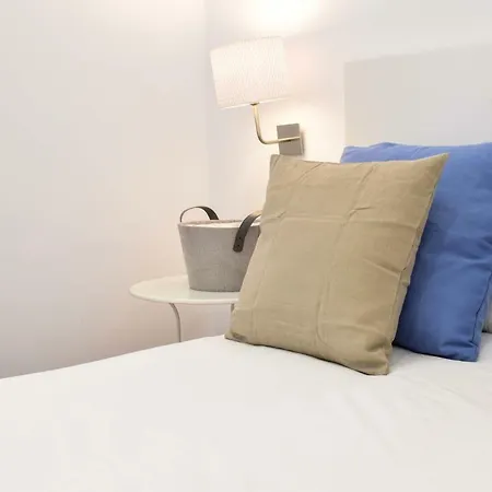 Lyrioshomes Cervantes Appartement Málaga