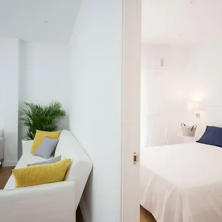 Apartment Lyrioshomes Cervantes Malaga
