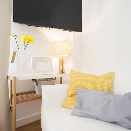 Lyrioshomes Cervantes * Malaga
