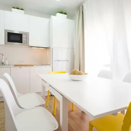 Lyrioshomes Cervantes * Malaga